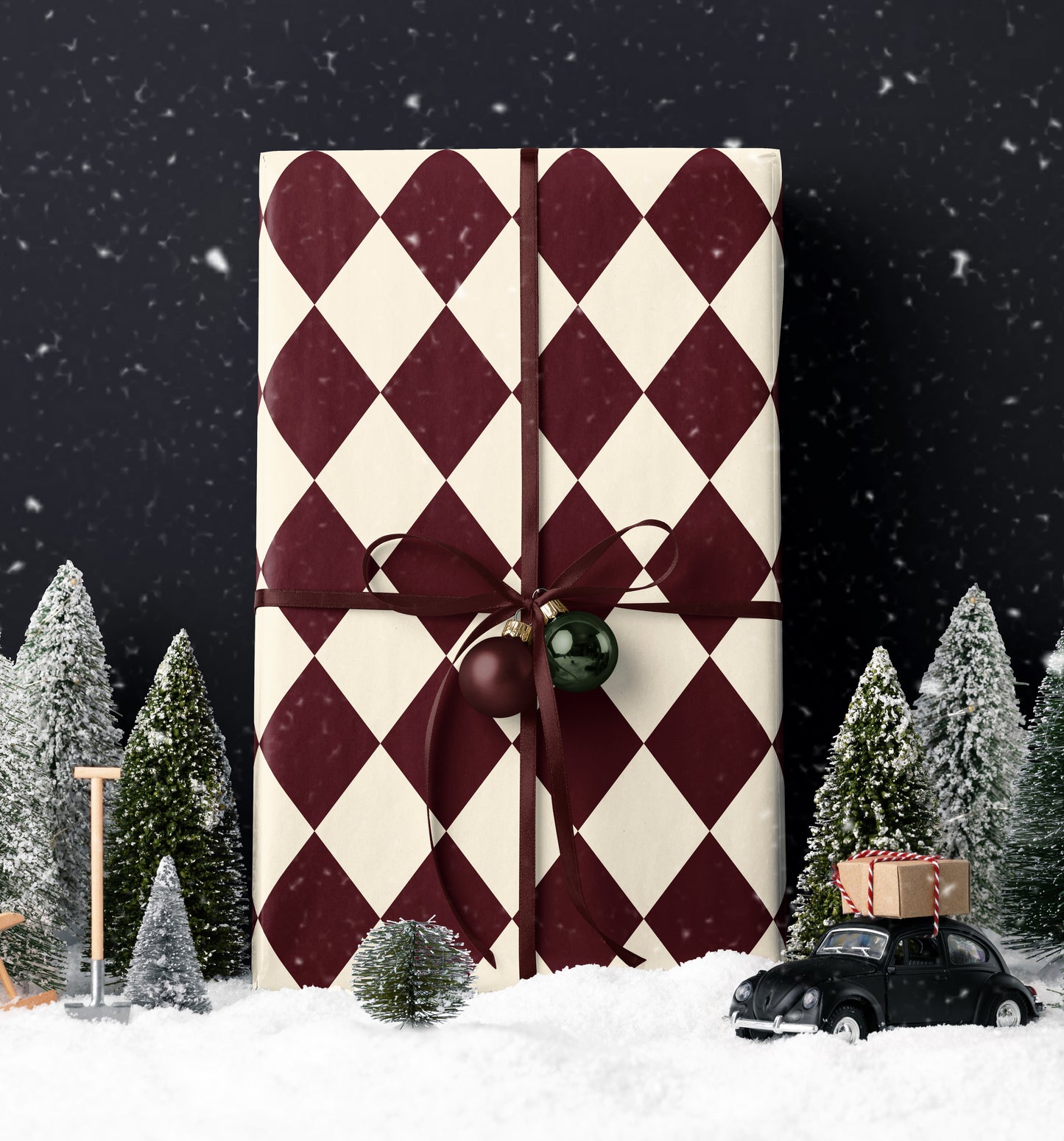 Red Gift Wrap. Christmas Gift Wrap Roll. Plaid Wrapping Paper Vintage Argyle Pattern Christmas Gift Wrap. Elegant Red Holiday Gift Wrap 