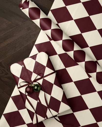 Red Gift Wrap. Christmas Gift Wrap Roll. Plaid Wrapping Paper Vintage Argyle Pattern Christmas Gift Wrap. Elegant Red Holiday Gift Wrap 