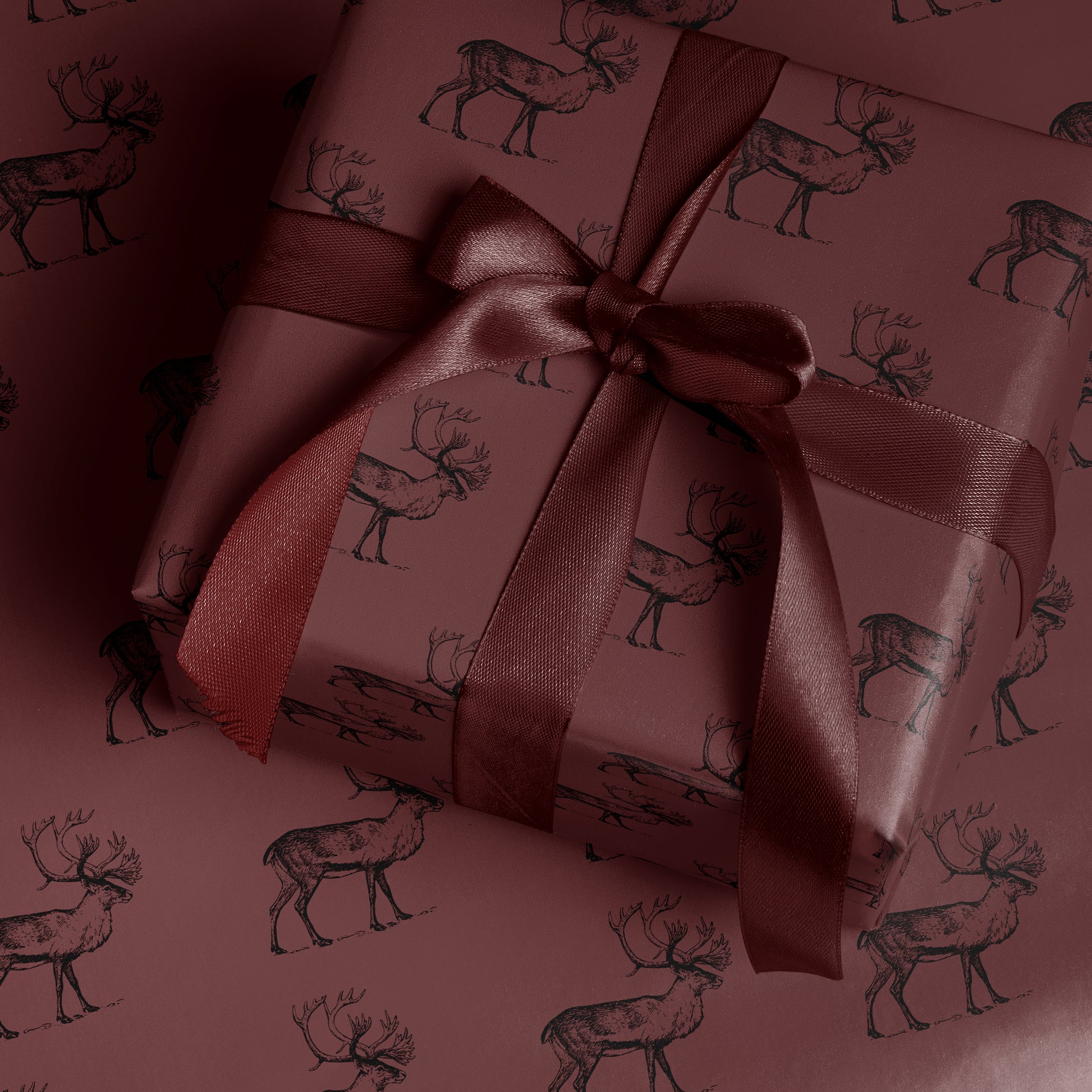Reindeer Wrapping Paper. Vintage Christmas Gift Wrap Roll. Santa Reindeer Gift Wrap. Christmas Decor. Elegant Deer Gift Wrap. Santa Reindeer