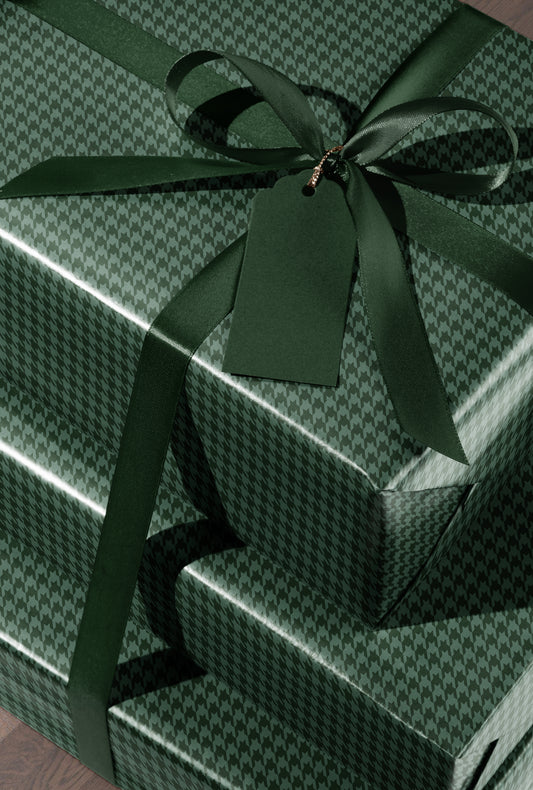 forest green houndstooth wrapping paper. Classic Gift Wrap. Classy Christmas Decor. Vintage Wrapping Paper. Holiday Gift Wrap. Nostalgia Christmas Present